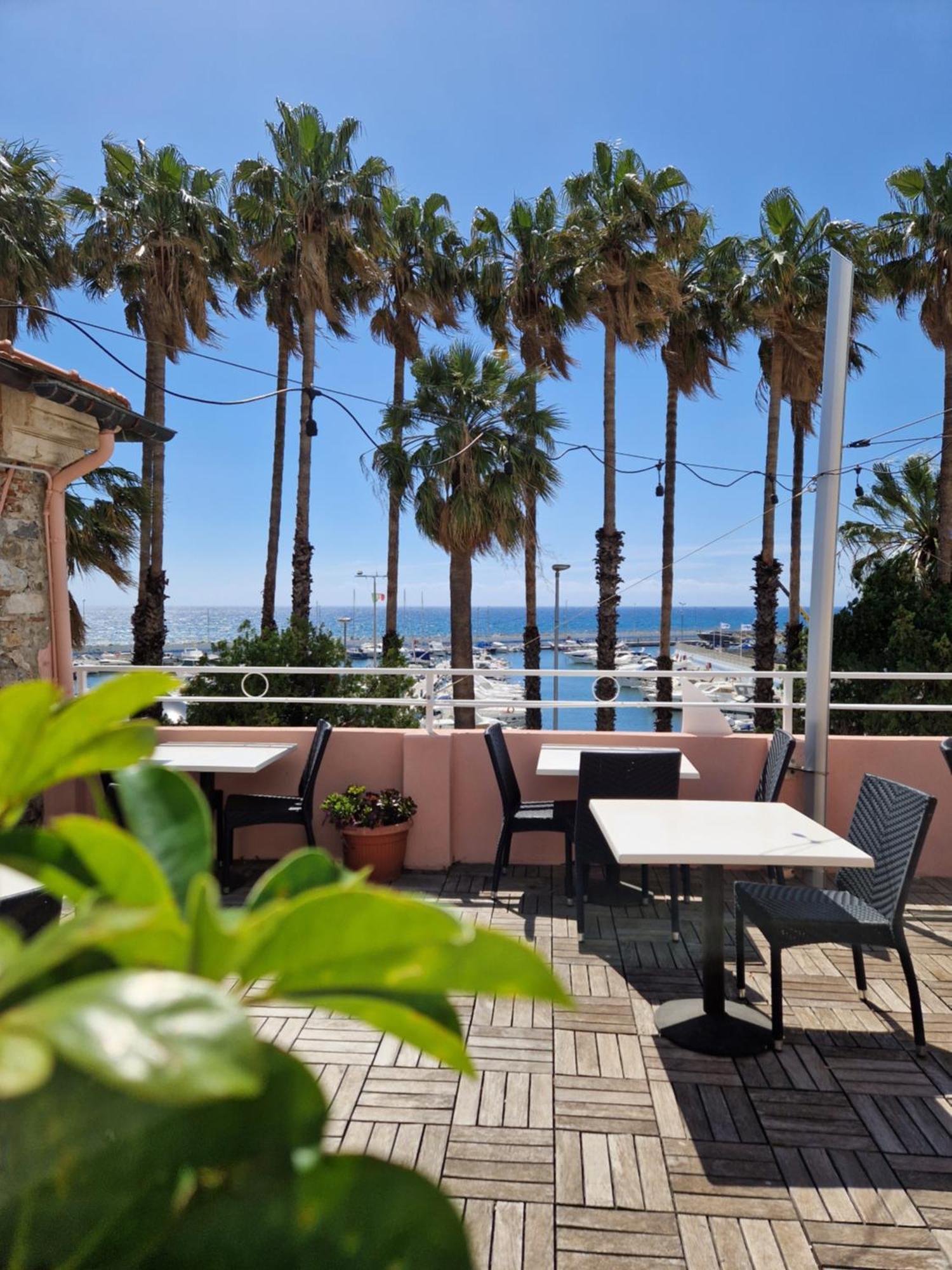 Hotel Vela Bianca H & R Diano Marina Exteriér fotografie